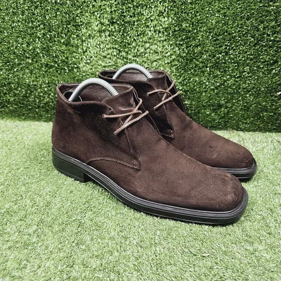 Salvatore Ferragamo Brown Suede Chukka Boots Salvatore Ferragamo Brown Suede Desert Ankle Boots Size 42  main image 4